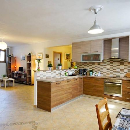 Anemona Apartment Mythimna Exterior photo