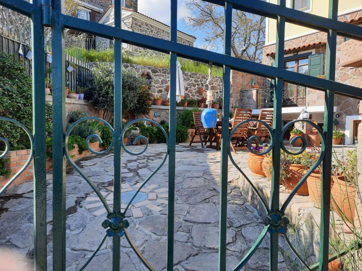 Anemona Apartment Mythimna Exterior photo
