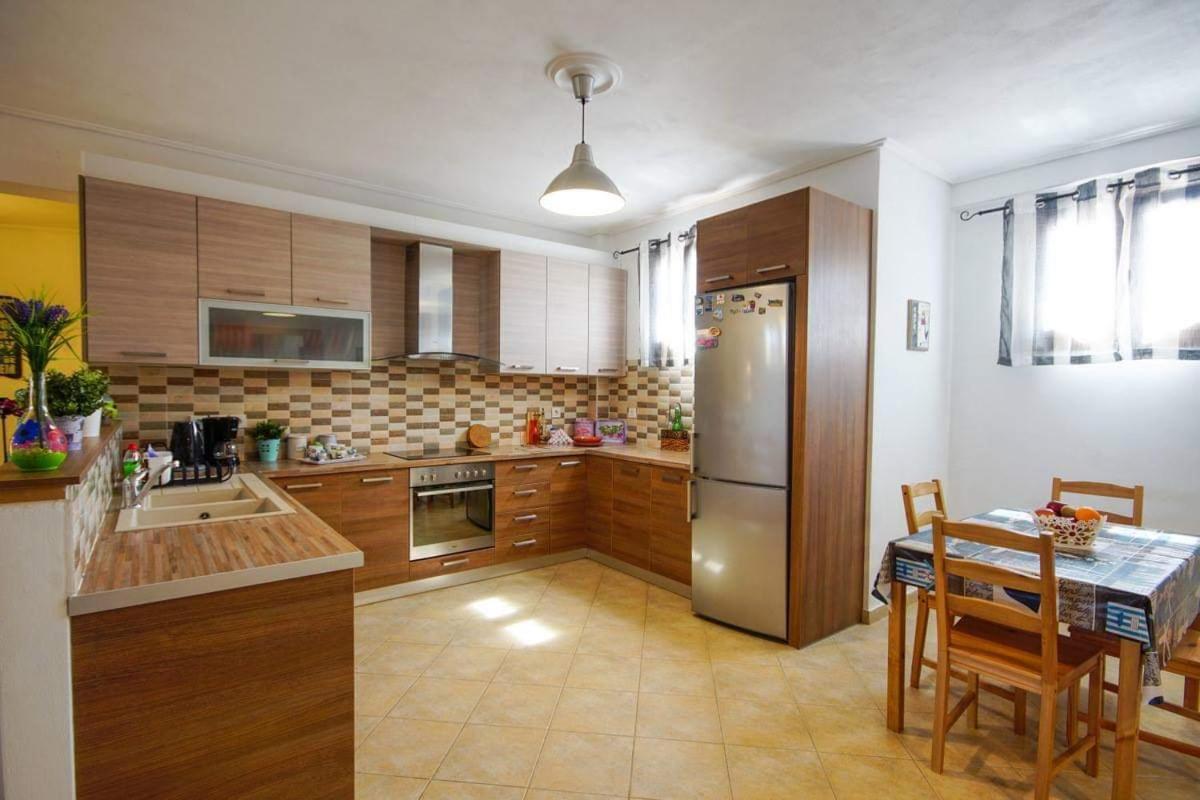 Anemona Apartment Mythimna Exterior photo