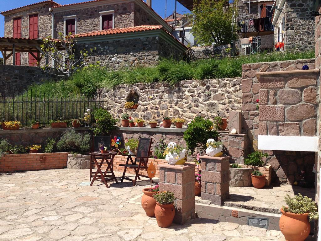 Anemona Apartment Mythimna Exterior photo